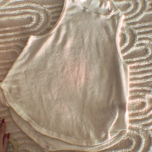 White tank Bundle - Picture 8 of 14